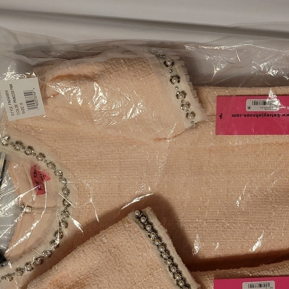 BETSEY Johnson Tweed  princess pink dress - Picture 15 of 17